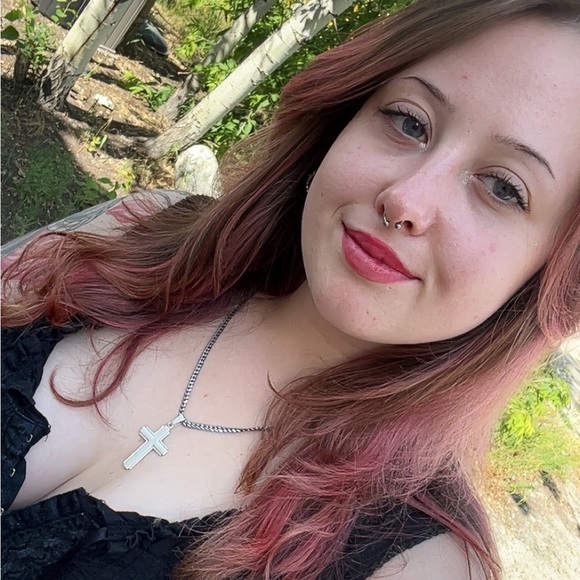 Meet your Posher, Darya - Picture 2 of 5